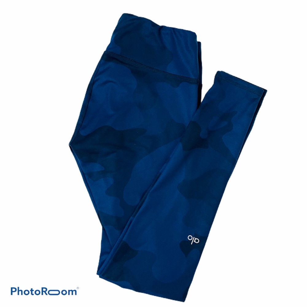 Alo Yoga Blue Camo Leggings